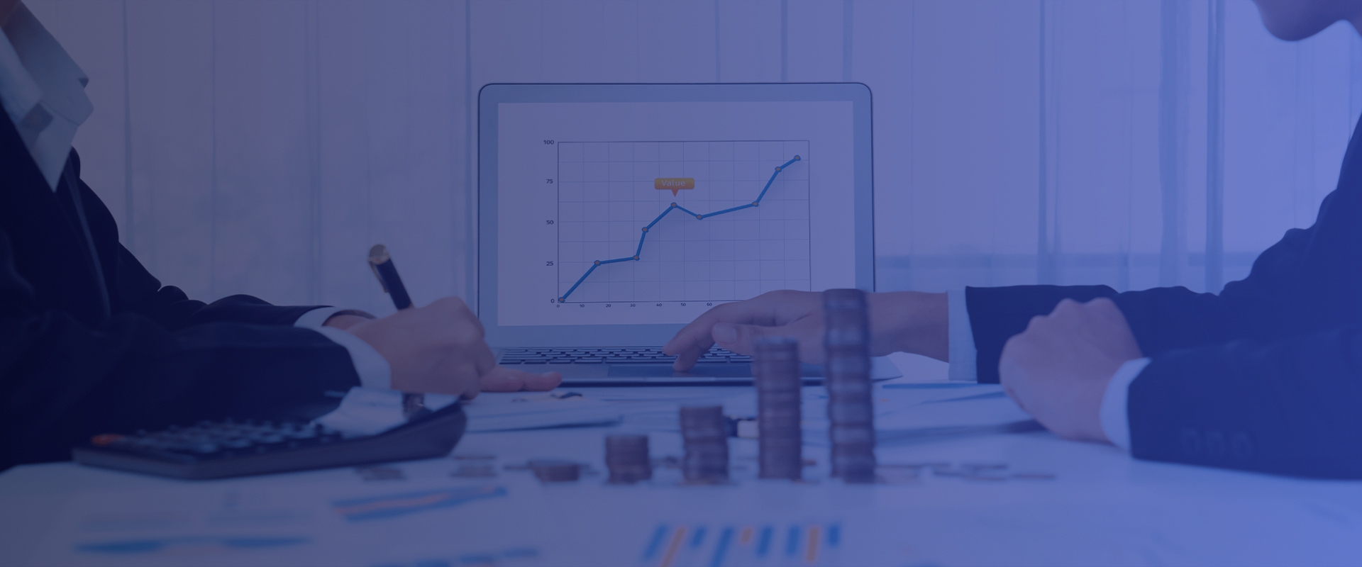 Learn how a Canadian bank modernized financial performance analytics Banner